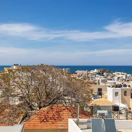 Blue Manos, In * Ηράκλειο Κρήτης
